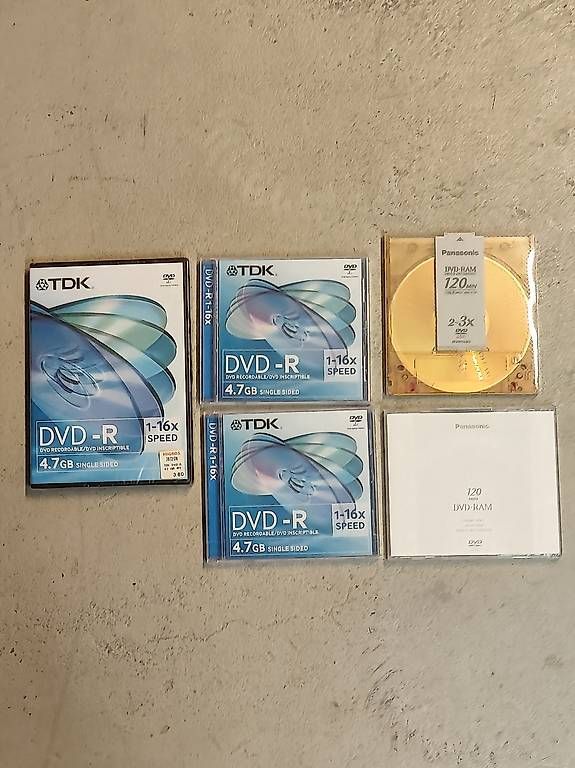 Tutti i DVDs: DVD-R  noch verbackt  – Usato da Bleienbach venduto da ven_k5rv