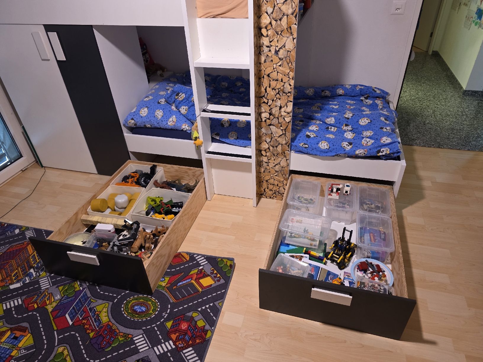 Letti: Etagenbett Kinder mit Schrank – Usato da Hildisrieden venduto da Stromer-bueb 5