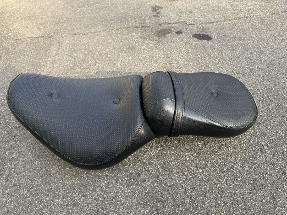 Tutti i ricambio per moto: Motorradsitzbank VN800 – Usato da Biel/ Bienne venduto da red_7fvf