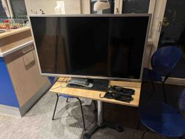 Toshiba Fernseher 40“ mit 3D Funktion und 2 Brillen