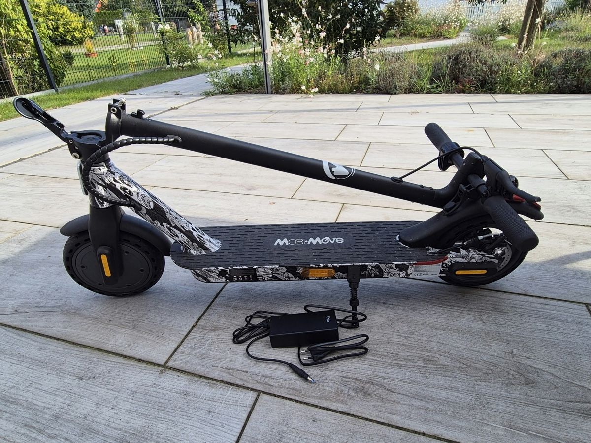 Scooters: E-Scooter Mobi-Move schwarz mit Ladegerät  – Gebraucht aus Pfungen von emii77