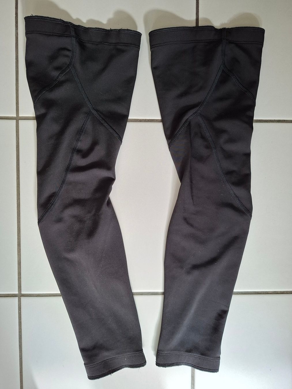 Hosen: Beinlinge Marke SUGOI, Gr. M. – Gebraucht aus Basel von emkbv 1