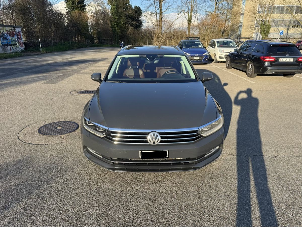 VW Automobili: VW PASSAT VARIANT DSG 1.8 BMT – Usato da Oberwil BL venduto da Samsung010 5