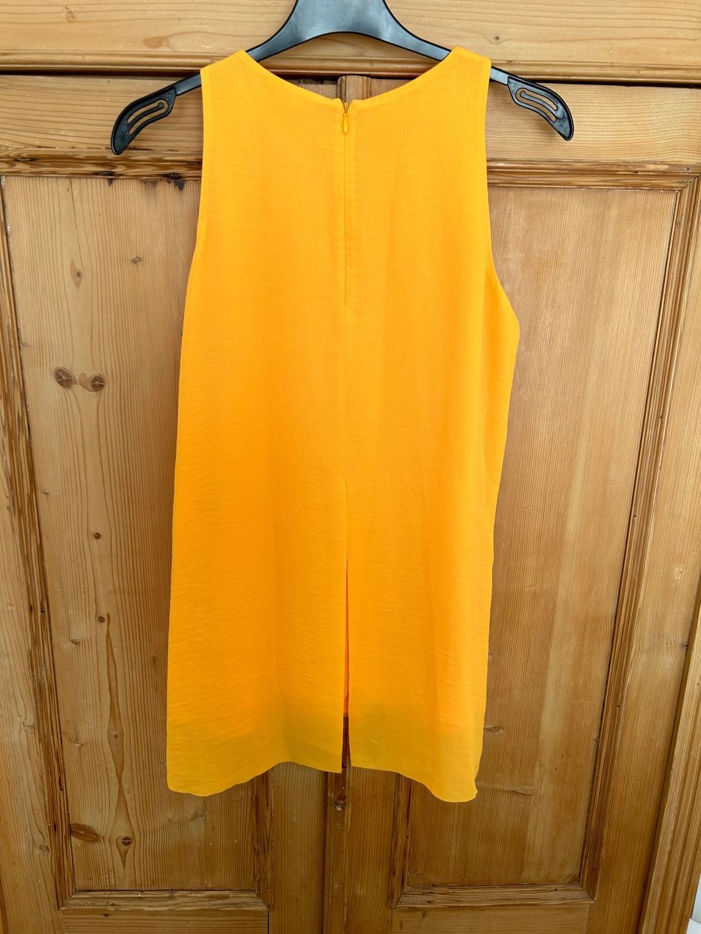 Cos Top: Oranges Top Cos – Usato da Zürich venduto da Robin_zh2 2
