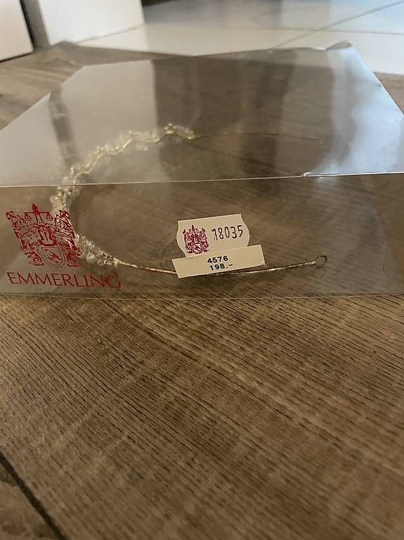 Accessoires pour cheveux: Diadem Braut mit Perlen – D'occasion à Innerberg par shopp 4