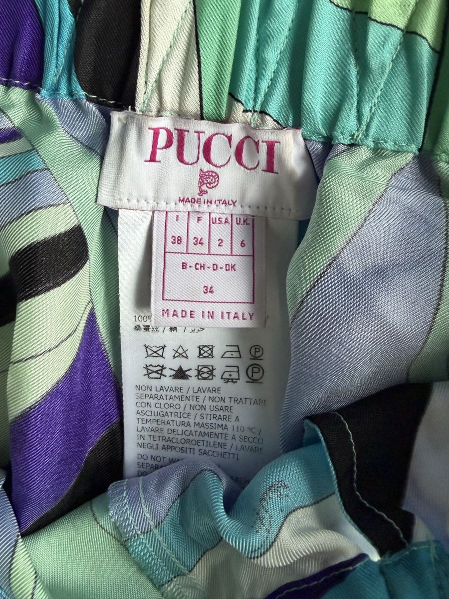 Emilio Pucci Lotti di vestiti: Emilio Pucci Set Top Shorts Seide 100% 38 – Usato da Küsnacht ZH venduto da lyd_8mmf 2