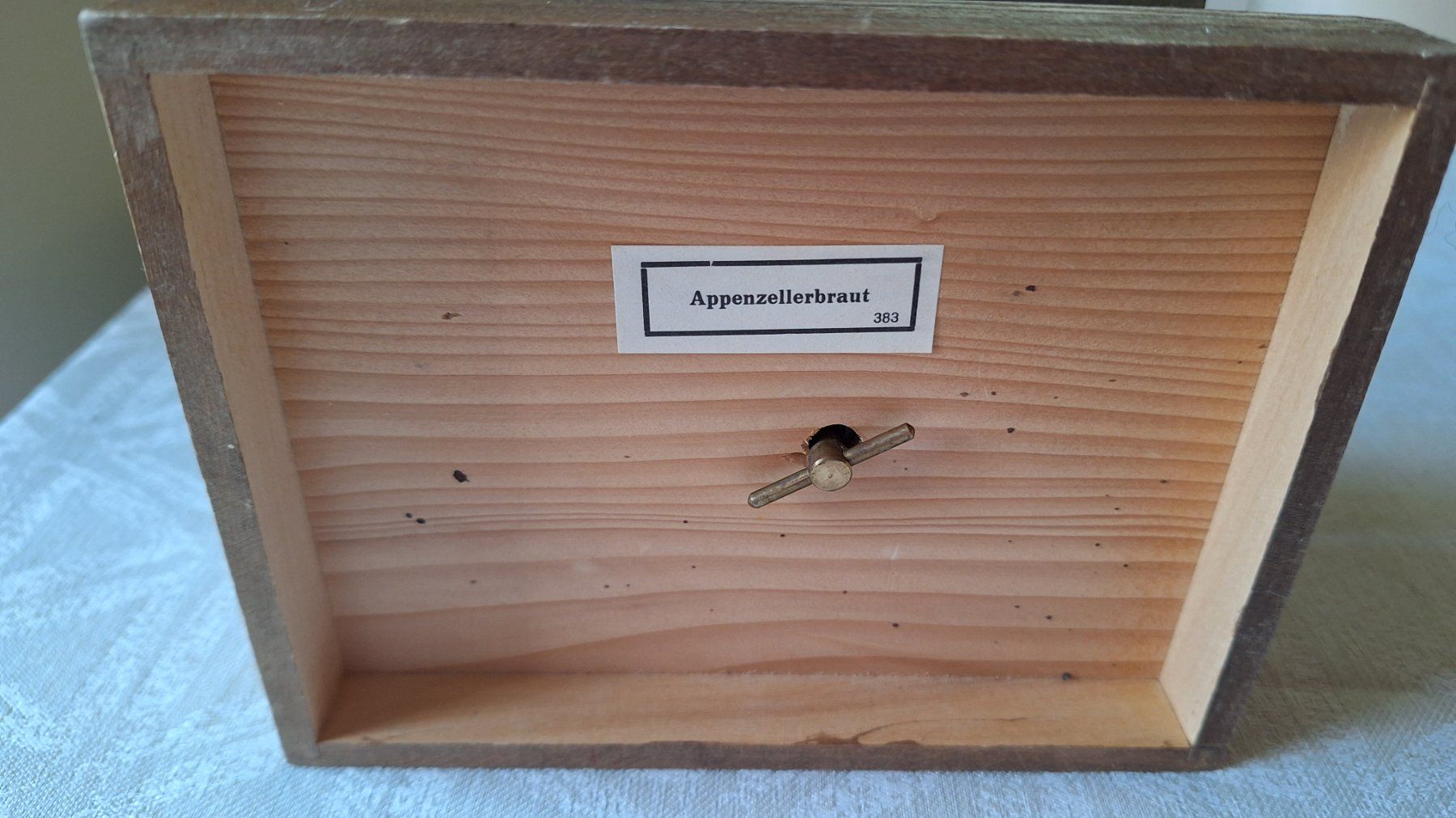 Carillon: Schweizer Musikdose  Chalet -Häuschen " Appenzellerbraut " – Usato da Dornach venduto da majo8689 6
