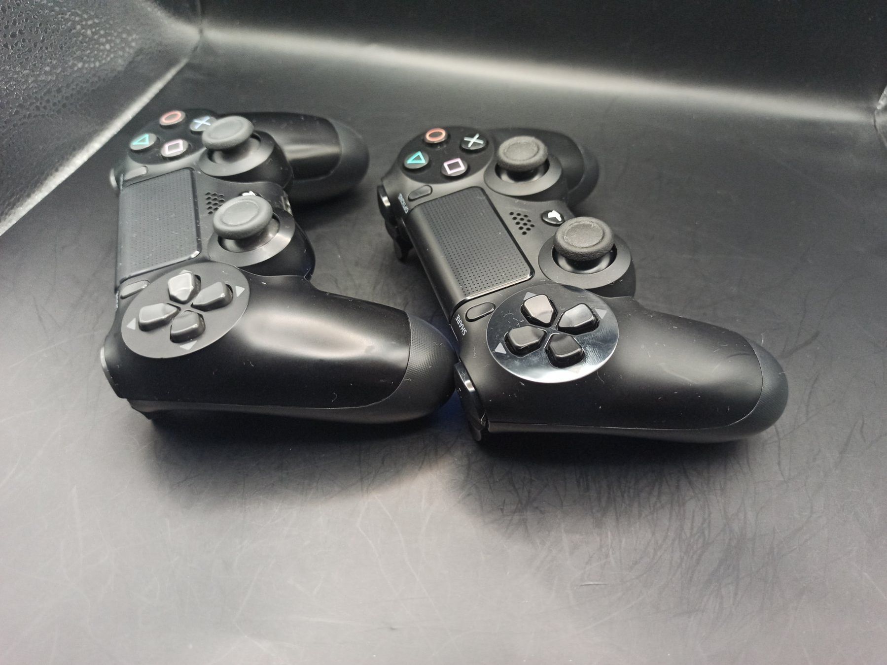 Controller: 2 x Original Controller Sony PS4 Wireless DualShock 4 – Usato da Oberweningen venduto da mar_87mx 5