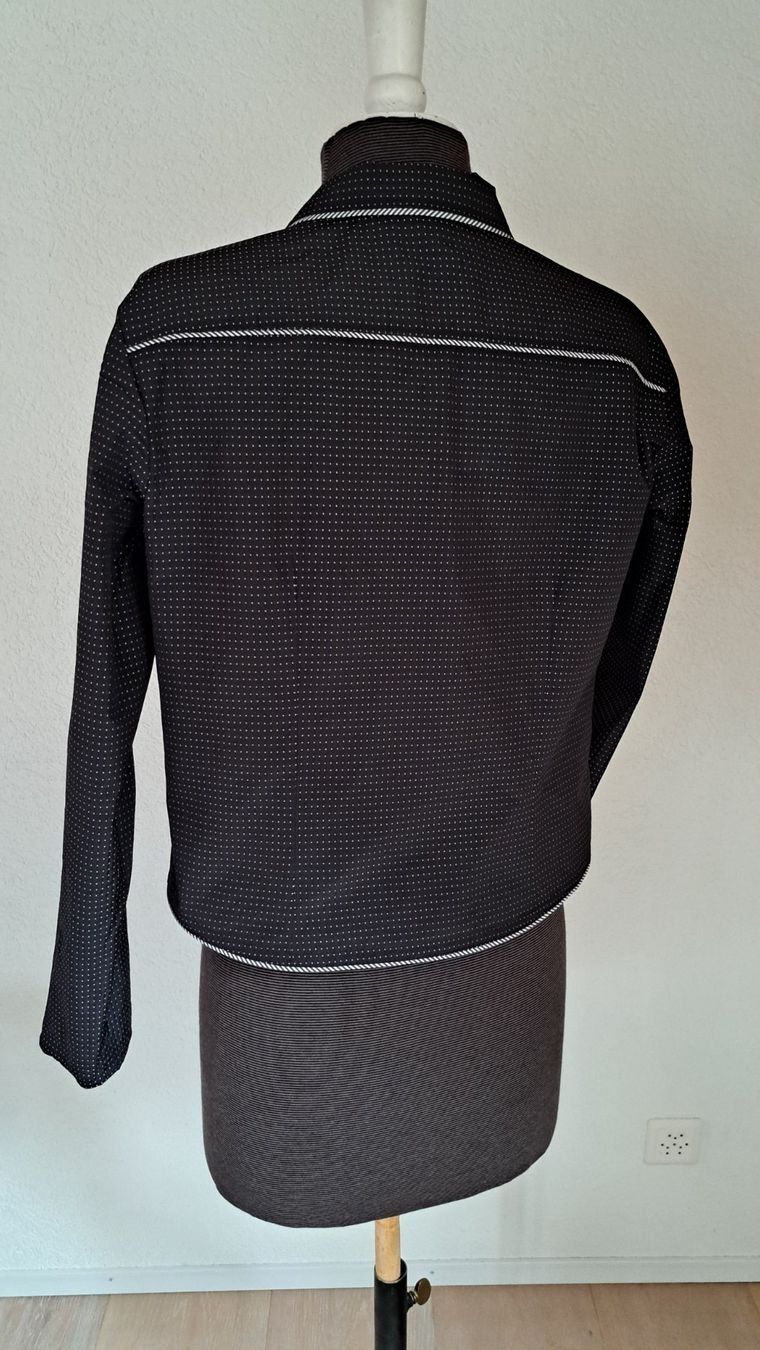 Blusen: Schicke Bluse mit Reverskragen – Neu (gemäss Beschreibung) aus Reutigen von IrisFashion 2