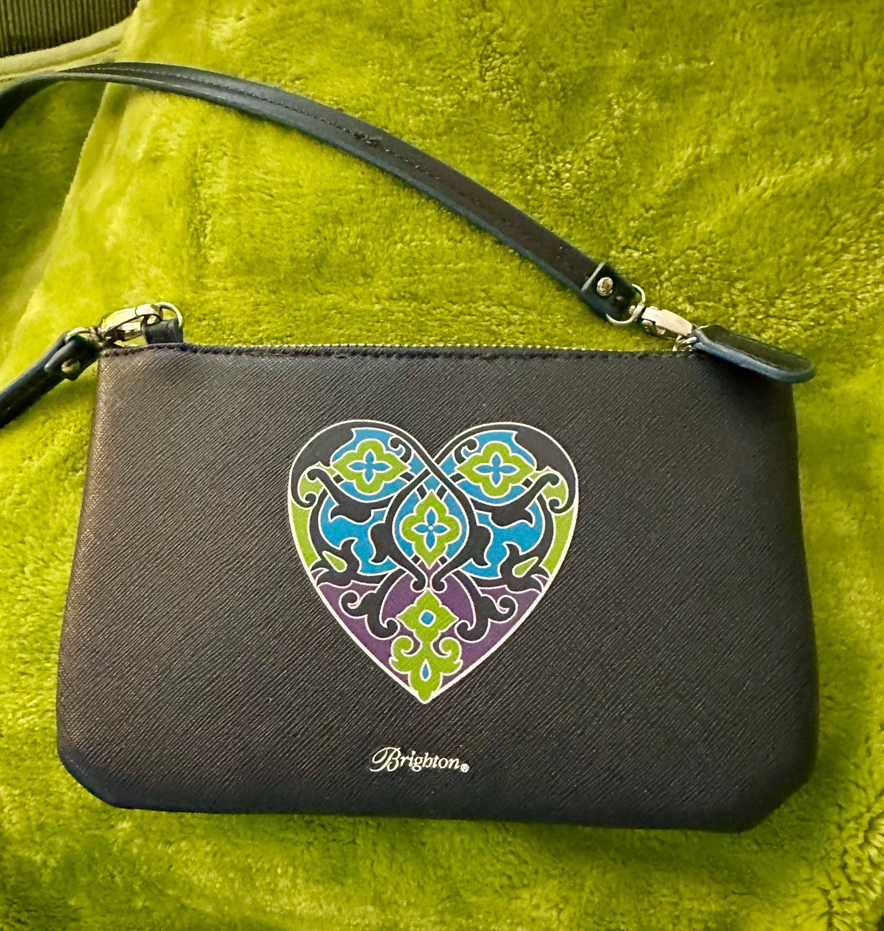 Taschen für Damen: HANDYTASCHE – Neu und originalverpackt aus Spreitenbach von Jessy8 2