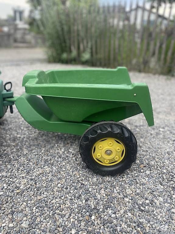 Veicoli per bambini: Kindertraktor mit Anhänger – Usato da Ipsach venduto da Cynicat 2
