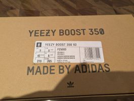 Yeezy Boost 350 V2 Carbon, Grösse 42 2/3, Neu & OVP
