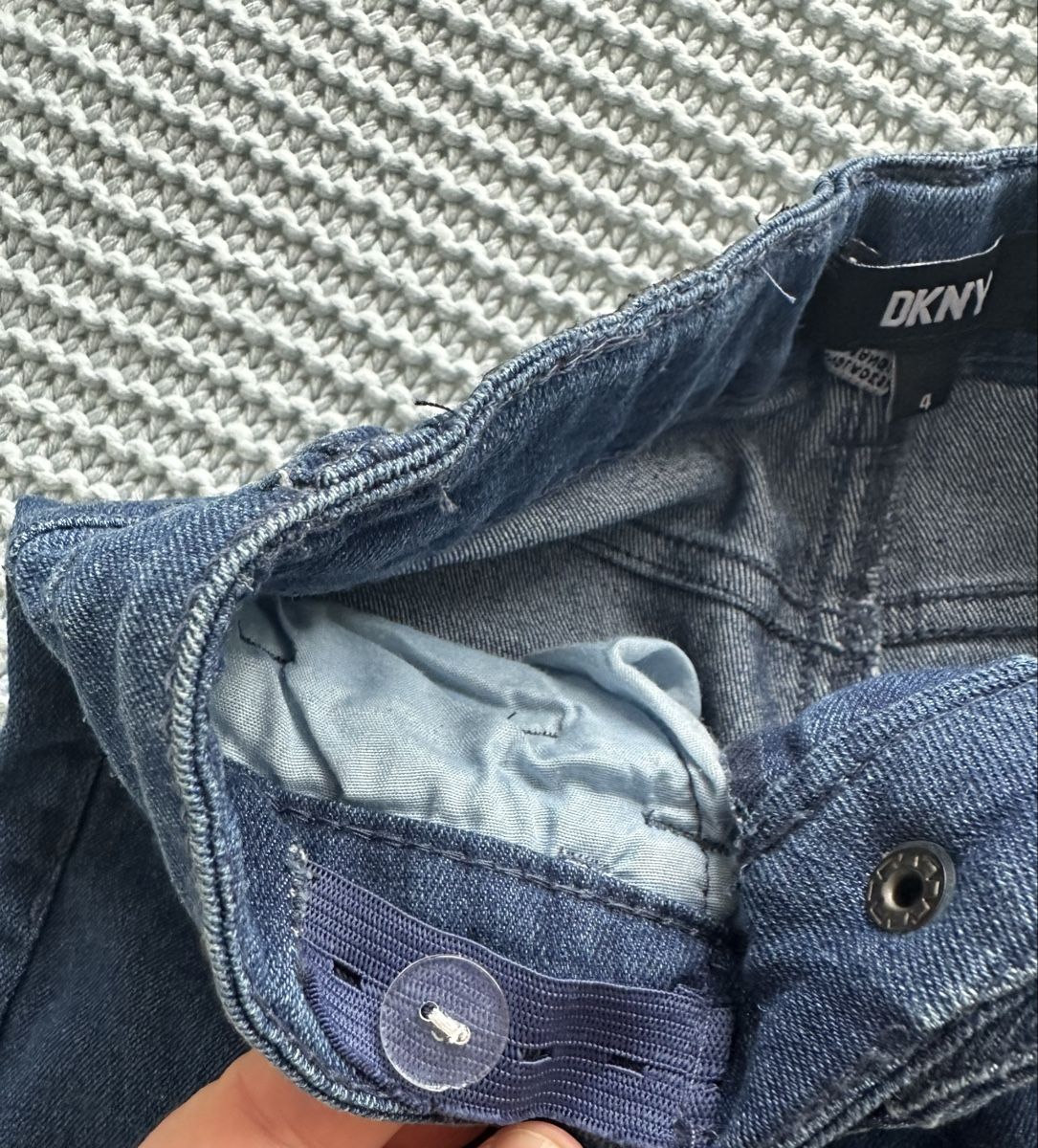 DKNY Pantaloni: Neue Jeans DKNY – Nuovo e nell'imballaggio originale da Dürrenroth venduto da tvy_bh56 4