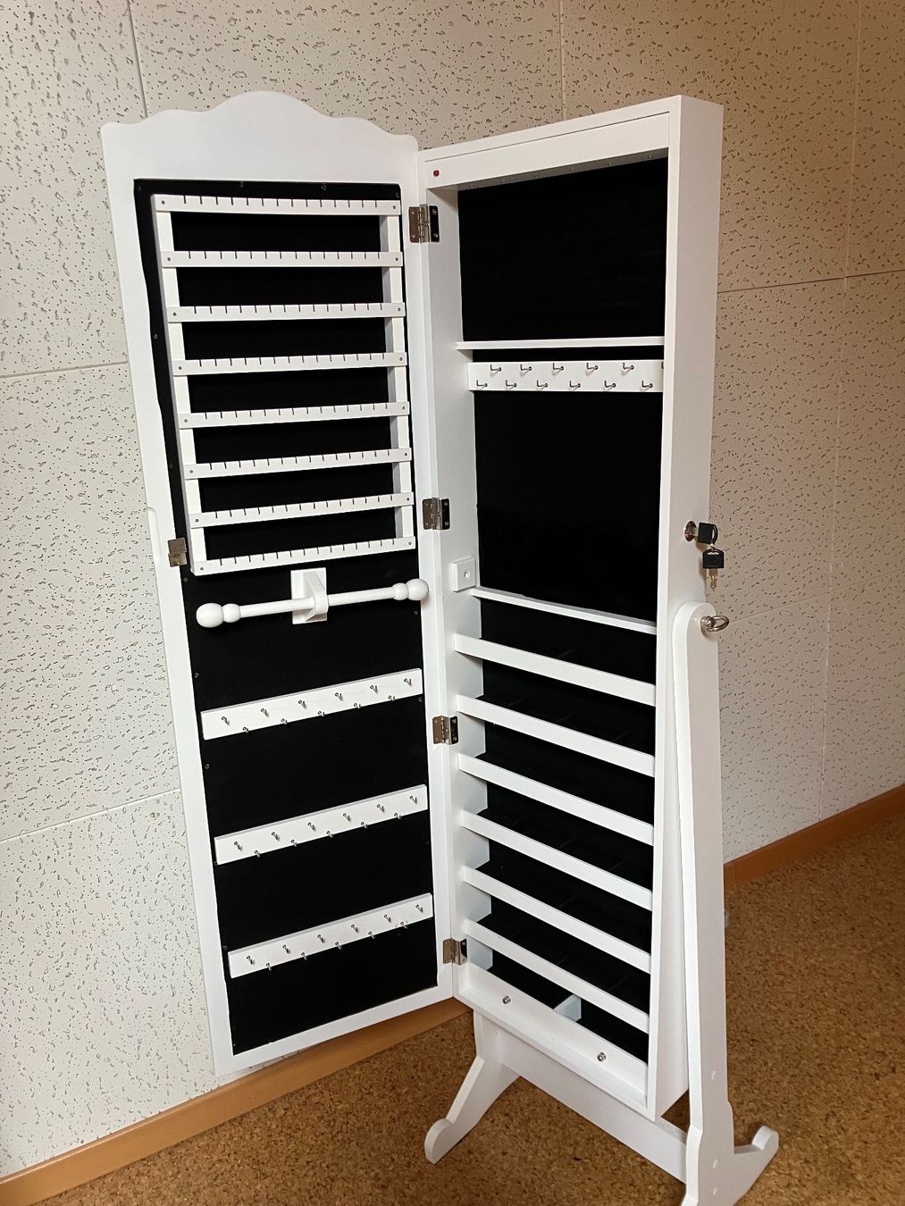 Specchi: Schmuckschrank mit Spiegel – Nuovo (secondo la descrizione) da Grabs venduto da apr9k 1