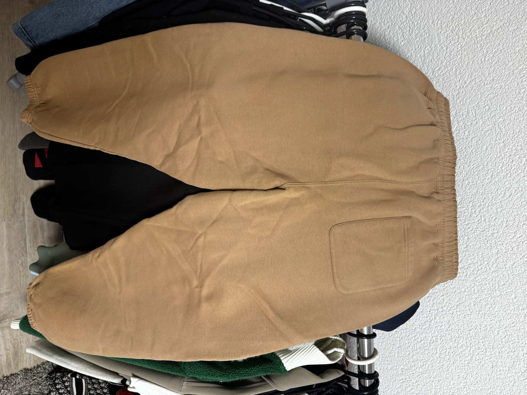October's Very Own Pantaloni: Sweatpants brown – Nuovo (secondo la descrizione) da Belp venduto da mae_c8n7 1