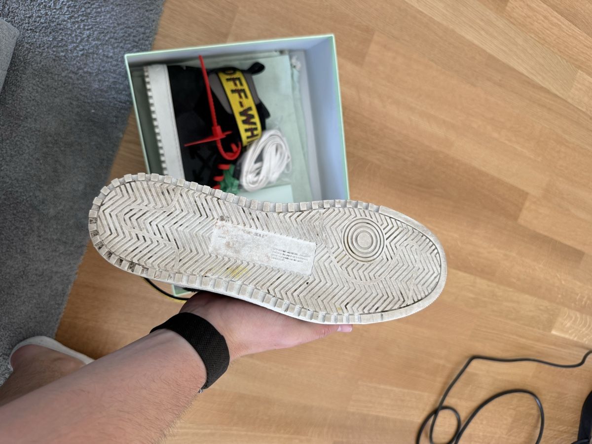 Off-White Scarpe da uomo: Off-White OFF-WHTIE Drilled Leather High Top 'Black'  – Nuovo (secondo la descrizione) da Genève venduto da iry_67wr 5