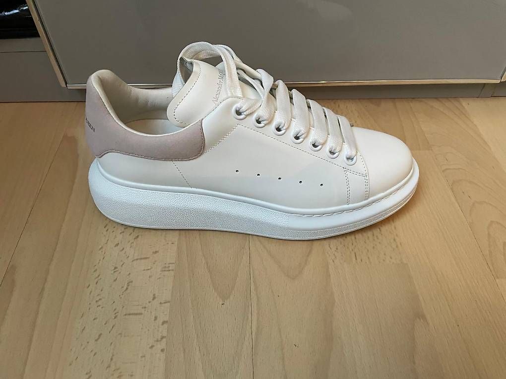 Alexander Mcqueen Herrenschuhe: Alexander McQueen – Gebraucht aus Schötz von ale_z5hw