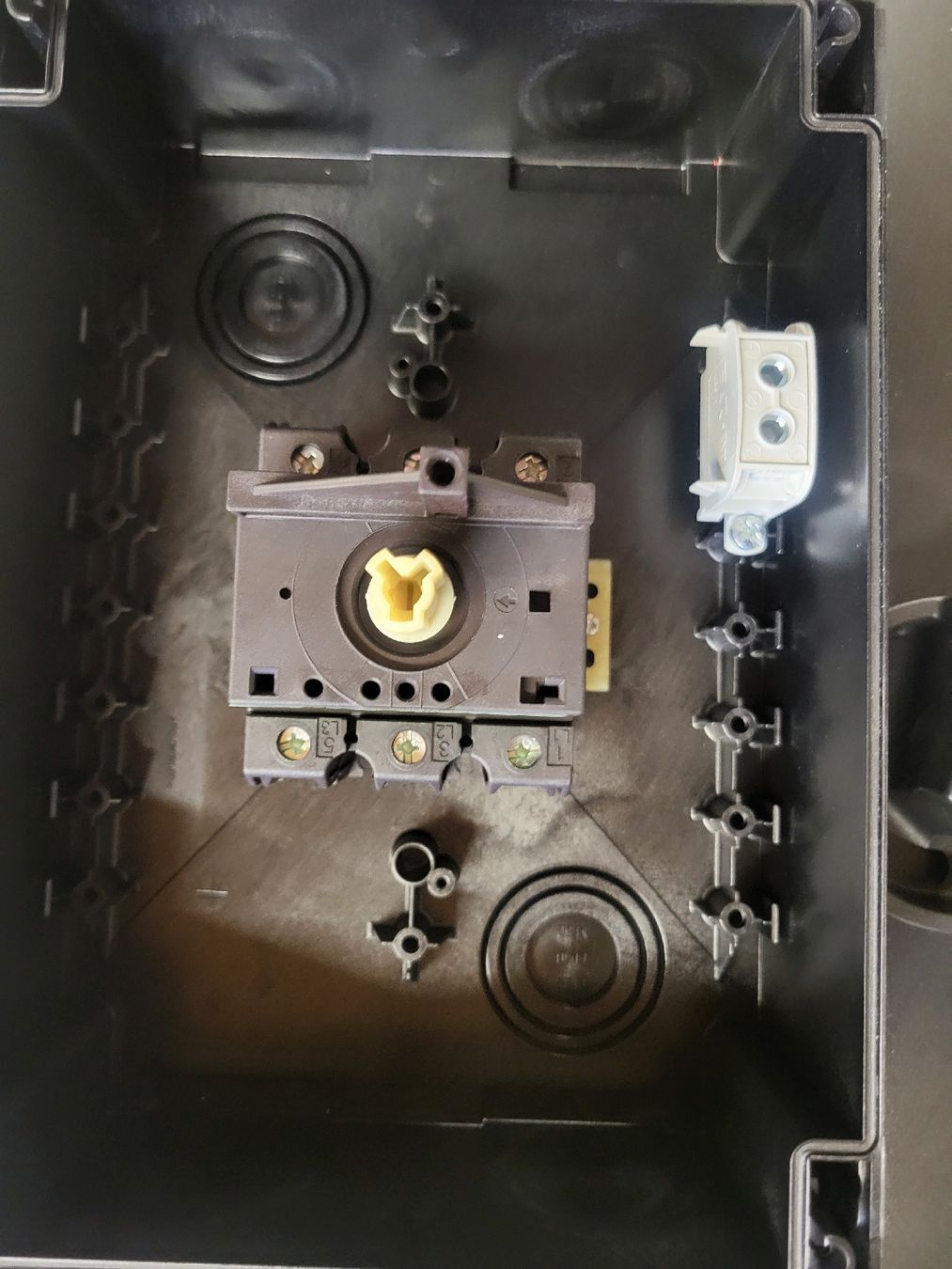 Eaton Interruttori: Eaton Anlageschalter P3-100 – Nuovo (secondo la descrizione) da Alpnach Dorf venduto da str_jdw2 3