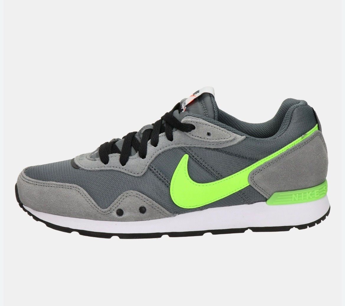 Nike Scarpe da uomo: Wenig getragene Sneaker Nike Venture Runner Gr 44 – Usato da Rorschacherberg venduto da Svebe