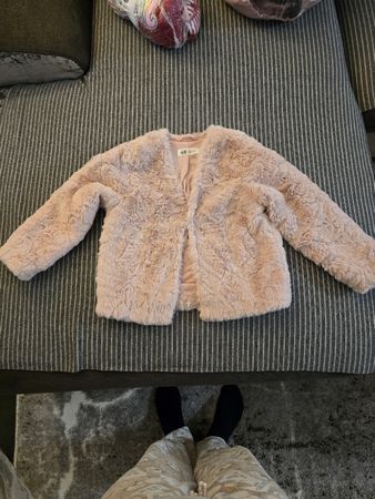 Jacke 122/ 128 fast neu