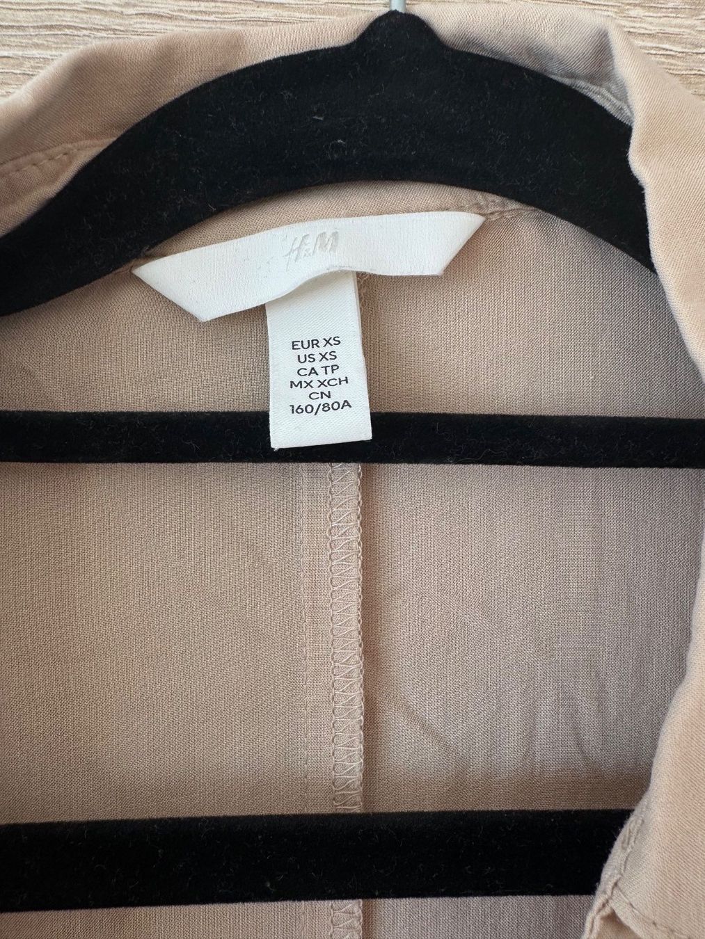H&M Vestiti: Robe longue beige – Usato da Montreux venduto da Izapeche811 1