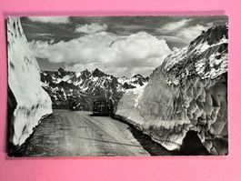 Sustenpass - Passhöhe - Oldtimer !!!
