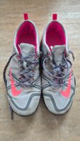 Nike Sportschuhe für drinnen - Größe 39