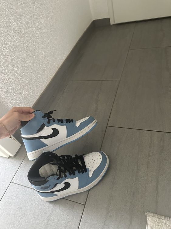 Chaussures femmes: Jordans gr 37.5  – D'occasion à Dietikon par ema_xz98 1