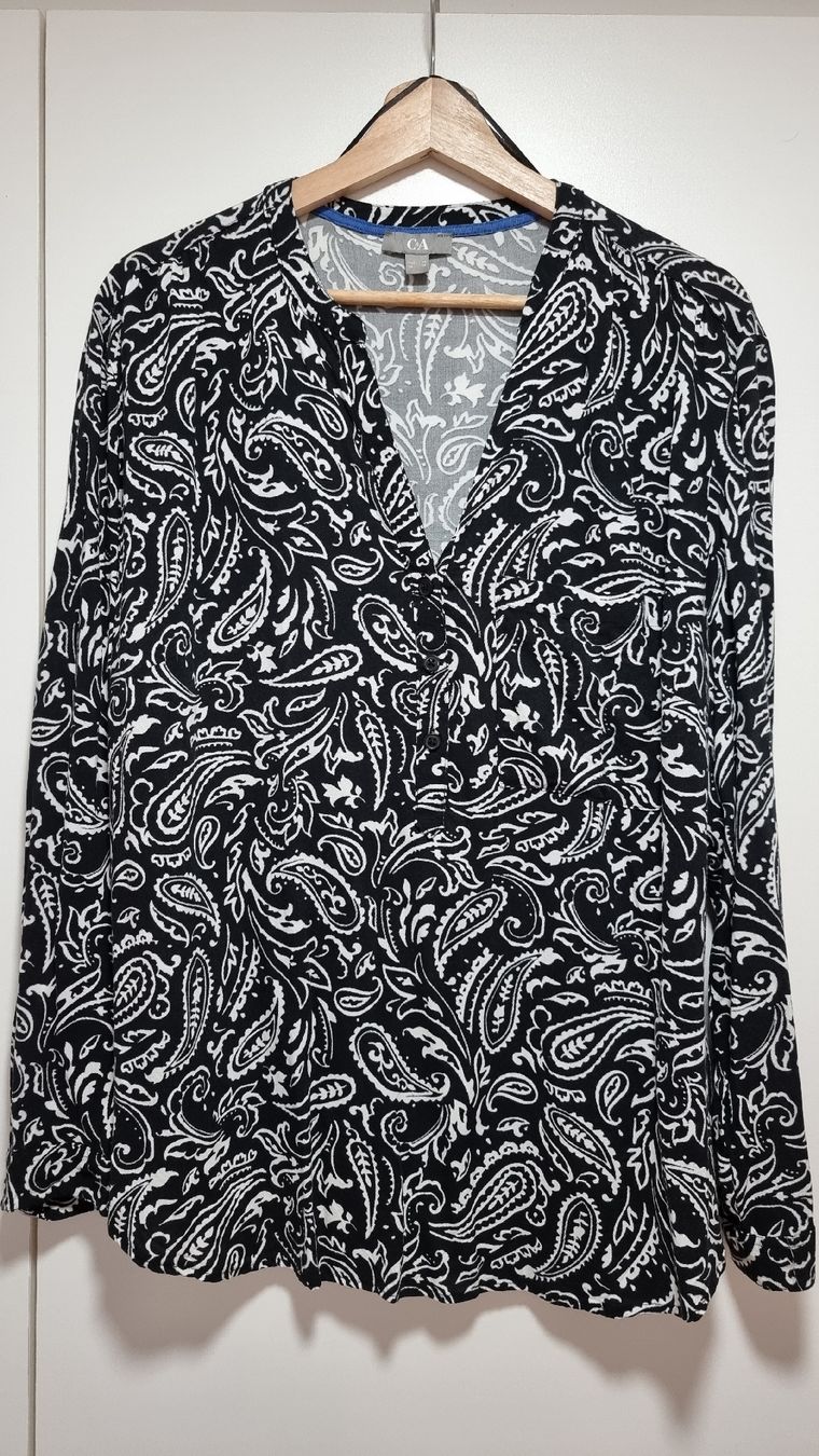 C&A Camicette: C&A Bluse Paisleymuster Schwarz/Weiss Gr. 46/48  – Usato da Steinach venduto da lesefieber