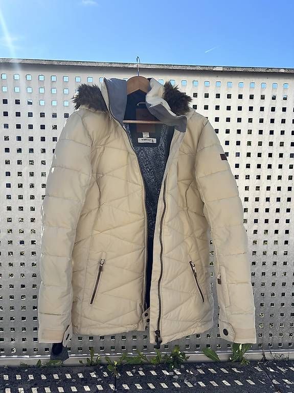 Giacche: Roxy Damen Skijacke Gr. L  – Usato da Pfungen venduto da Chris12345678