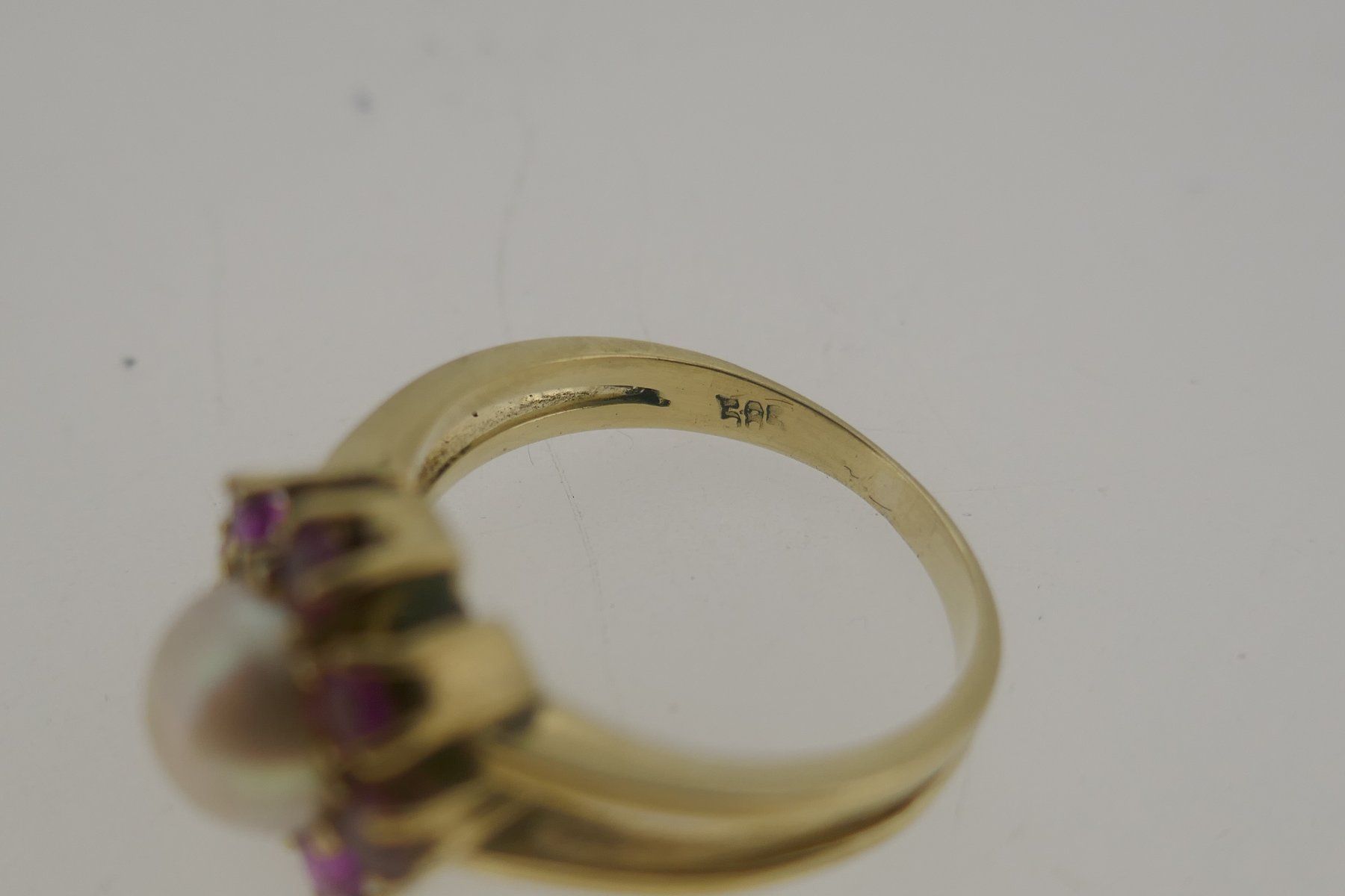 Anelli: Schöner Perlen Ring mit Rubine Ringgr. 53 14 Karat – Usato da Schaffhausen venduto da swisswatches-andmore 2