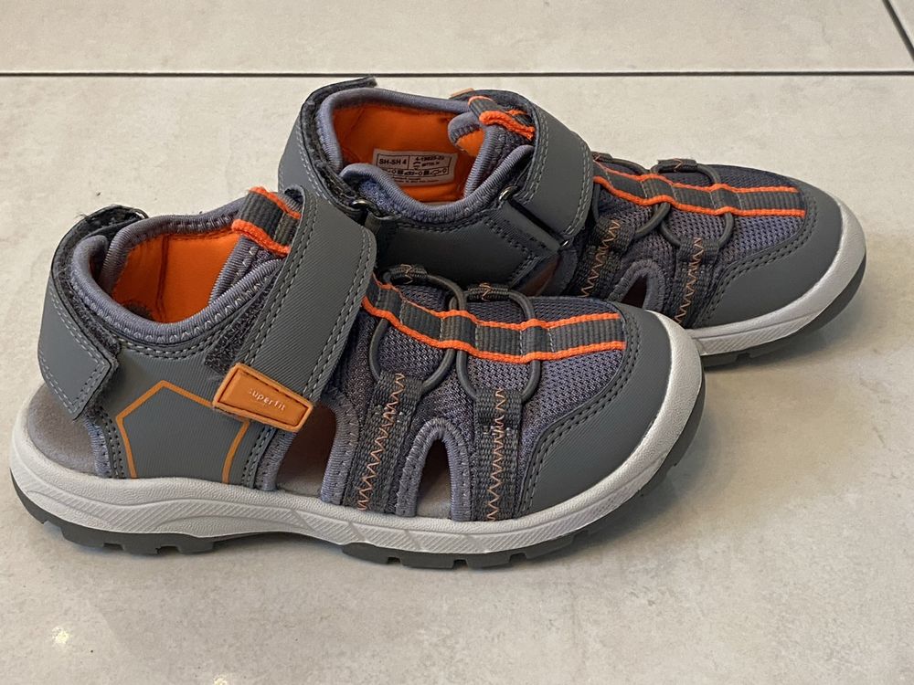 Superfit Scarpe per ragazzi: Superfit Sandale Gr. 29 neuwertig ! – Nuovo (secondo la descrizione) da Niederwil AG venduto da Rola77