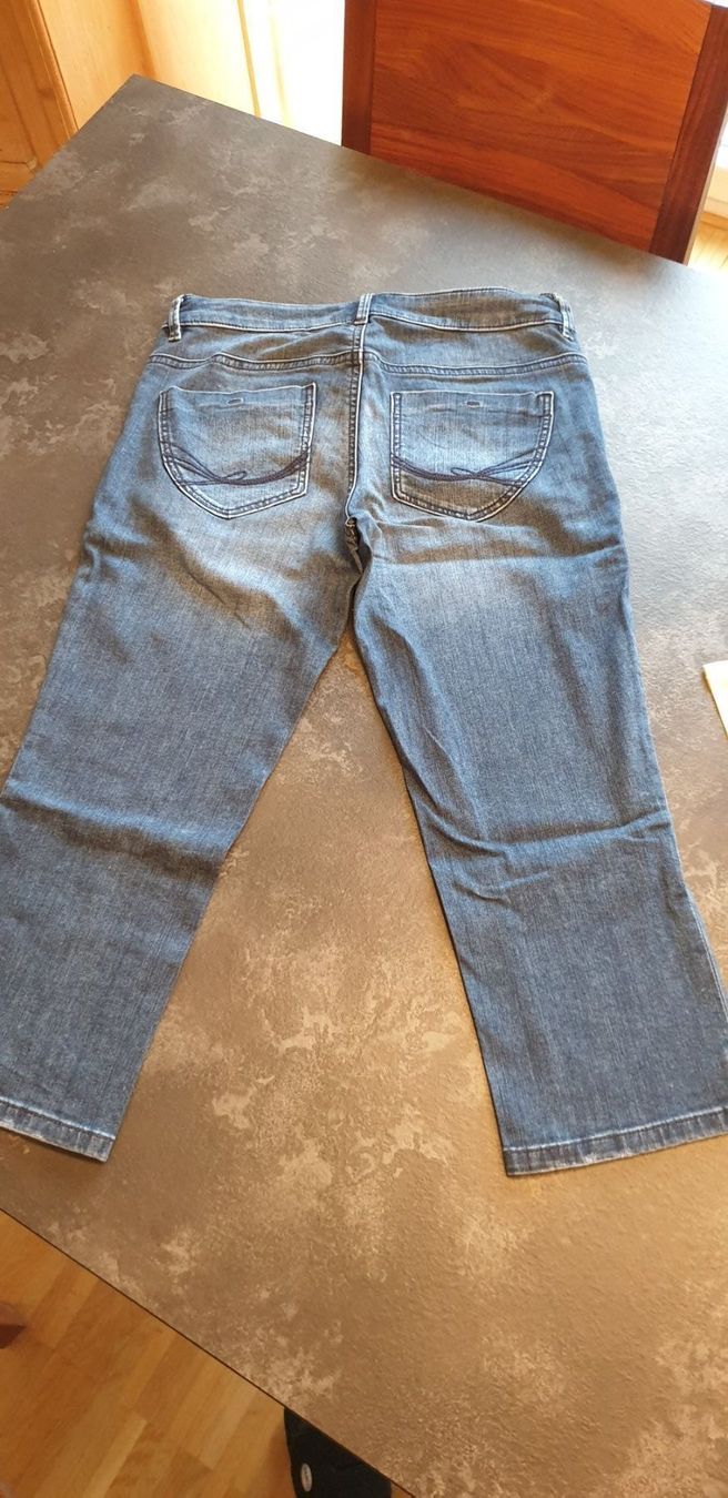 Jeans: TOM TAILOR- Capri-Jeans/ Gr.27 – Usato da Oberuzwil venduto da cgc_l2jm 1