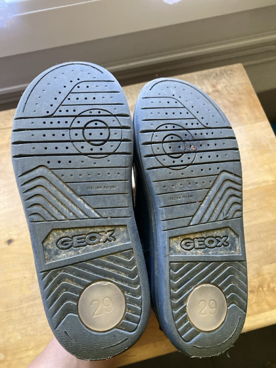 Geox Schuhe für Jungen: Geox Mädchen Sneaker Gr. 29, Dunkelblau Pink – Gebraucht aus Schüpfen von Linaco 2