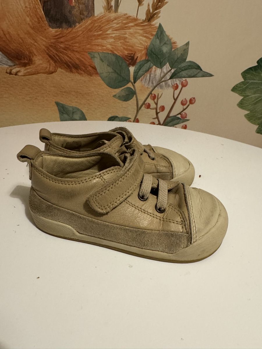 Schuhe für Jungen: Pisamonas Sneakers Leather 22 Size – Gebraucht aus Neuchatel von Mia_G 3