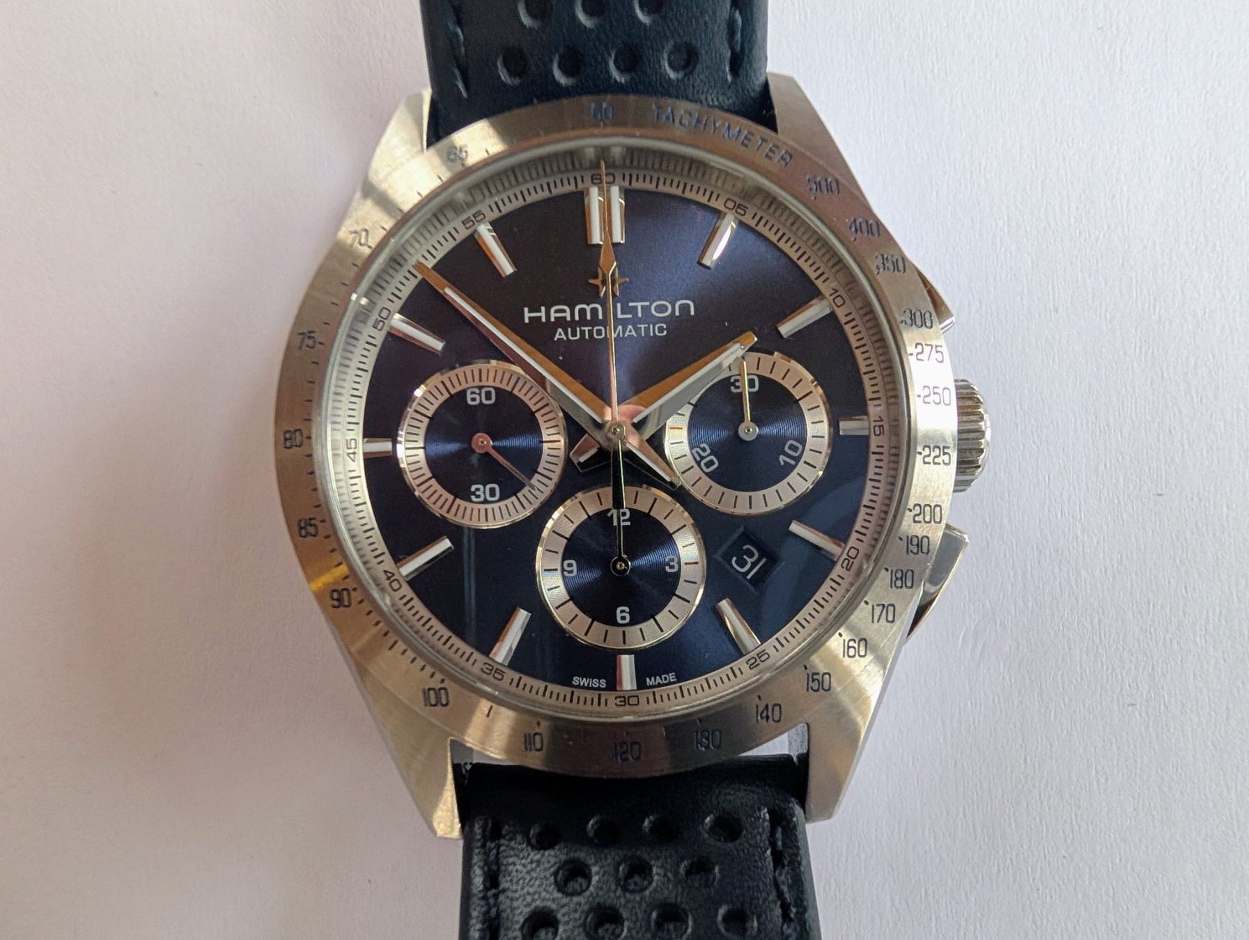 Hamilton Orologi: Hamilton Jazzmaster Performer Automatic Chronograph wie neu – Nuovo (secondo la descrizione) da Hünenberg venduto da Deniweb