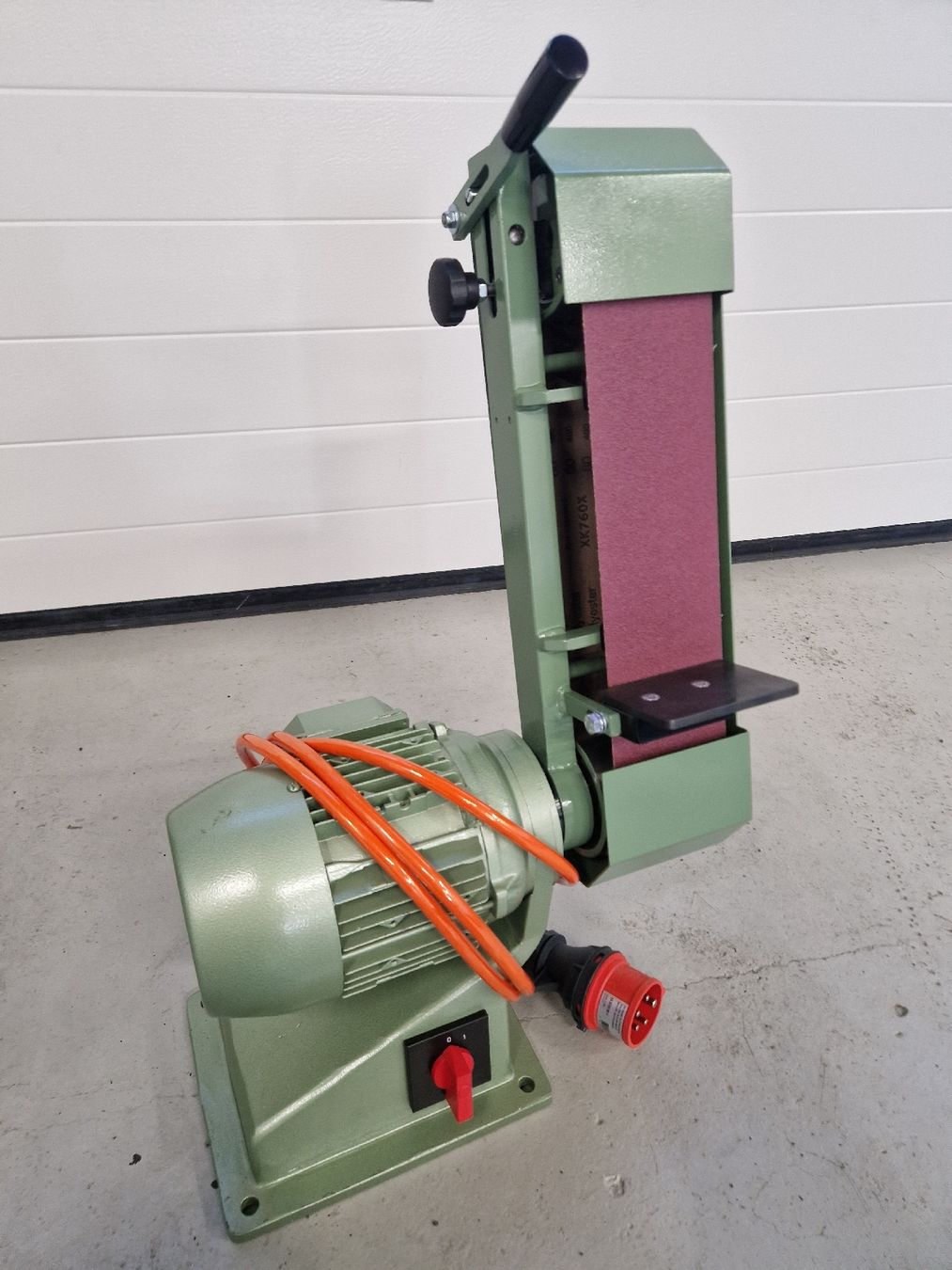 Appareils à bandes: Bandschleifmaschine – D'occasion à Humlikon par Zindel97