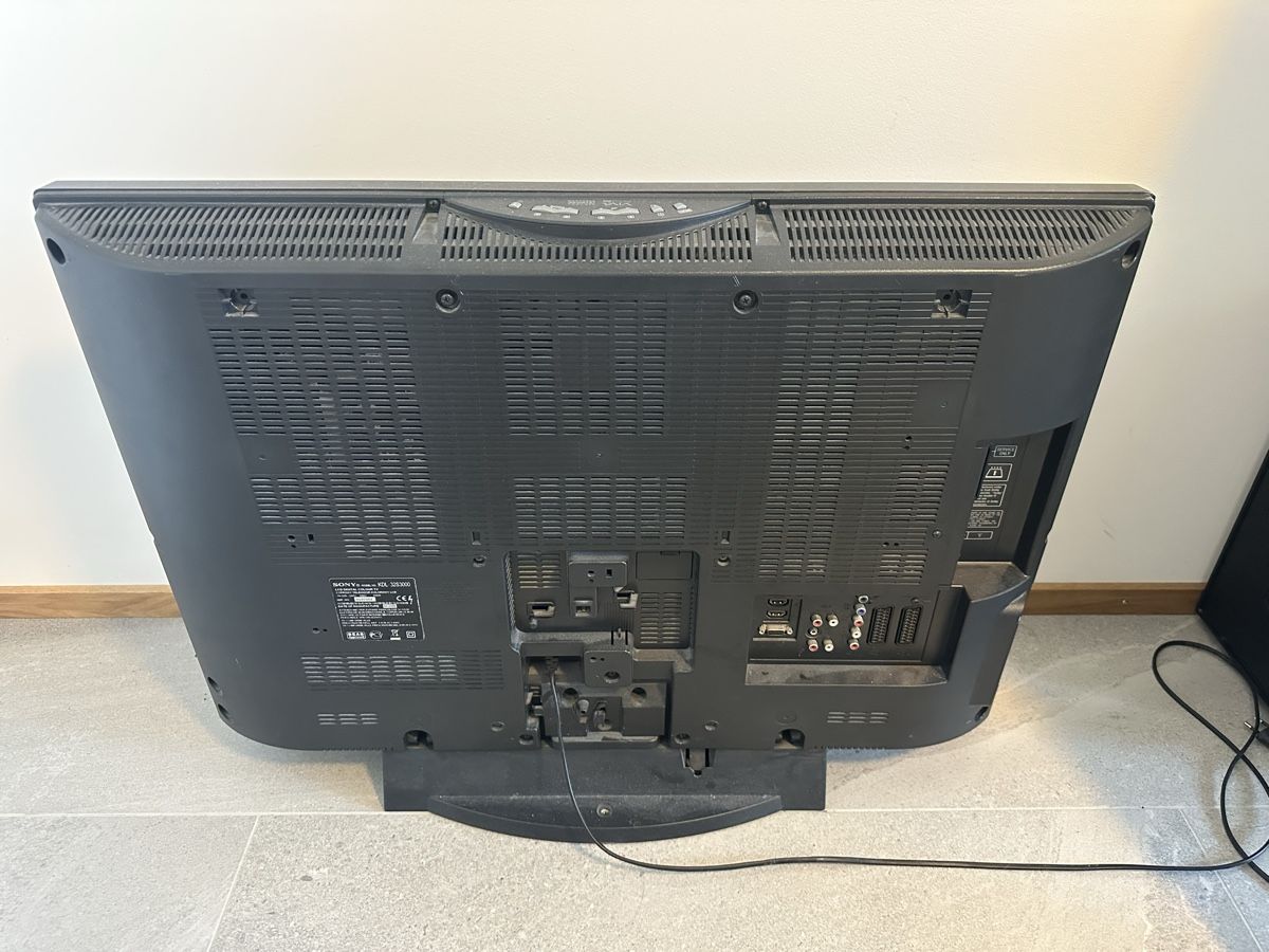 Fernseher: Fernseher Sony Bravia mit Standfuss  – Gebraucht aus Fahrwangen von lya_n6l6 1