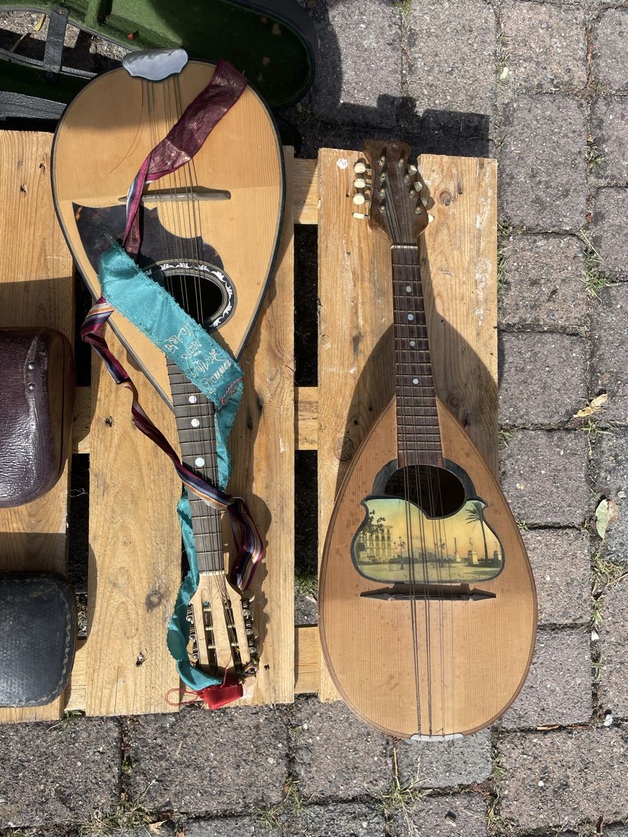 Musikinstrumente: Klarinetten mit Koffer und Mandolinen  – Gebraucht aus Wallisellen von KersP_22 6