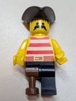 Lego Pirates pi038 Pirate Red/White Stripes Shirt [used]