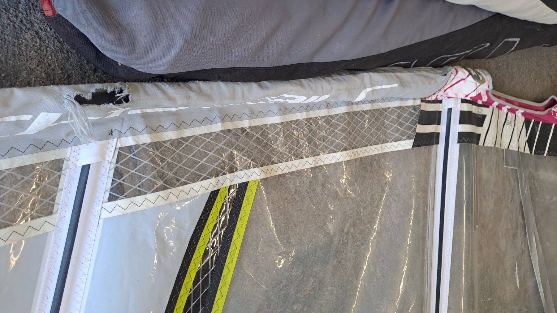 Planches de surf: Komplette Windsurf-Ausrüstung – D'occasion à Thun par crisni 9