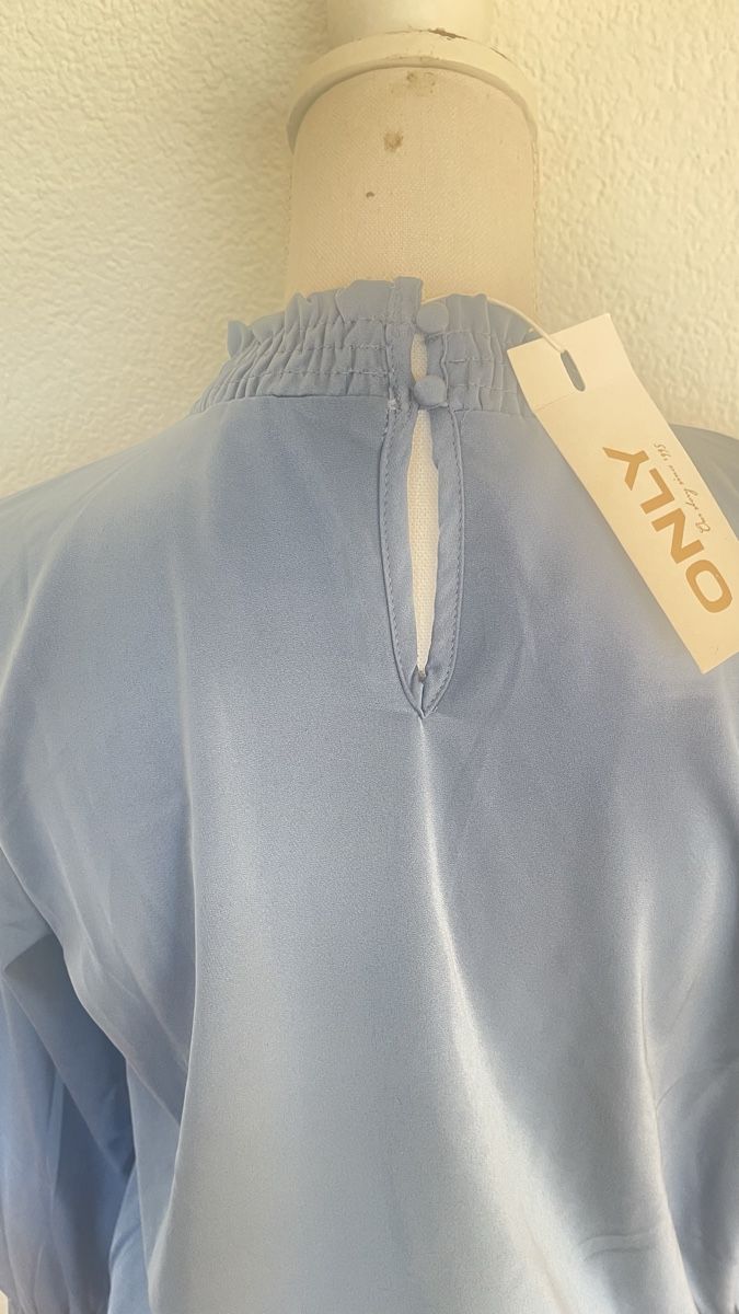 Only Top: Langarmshirt blau highneck  – Difettoso da Altenrhein venduto da Luke2015 5