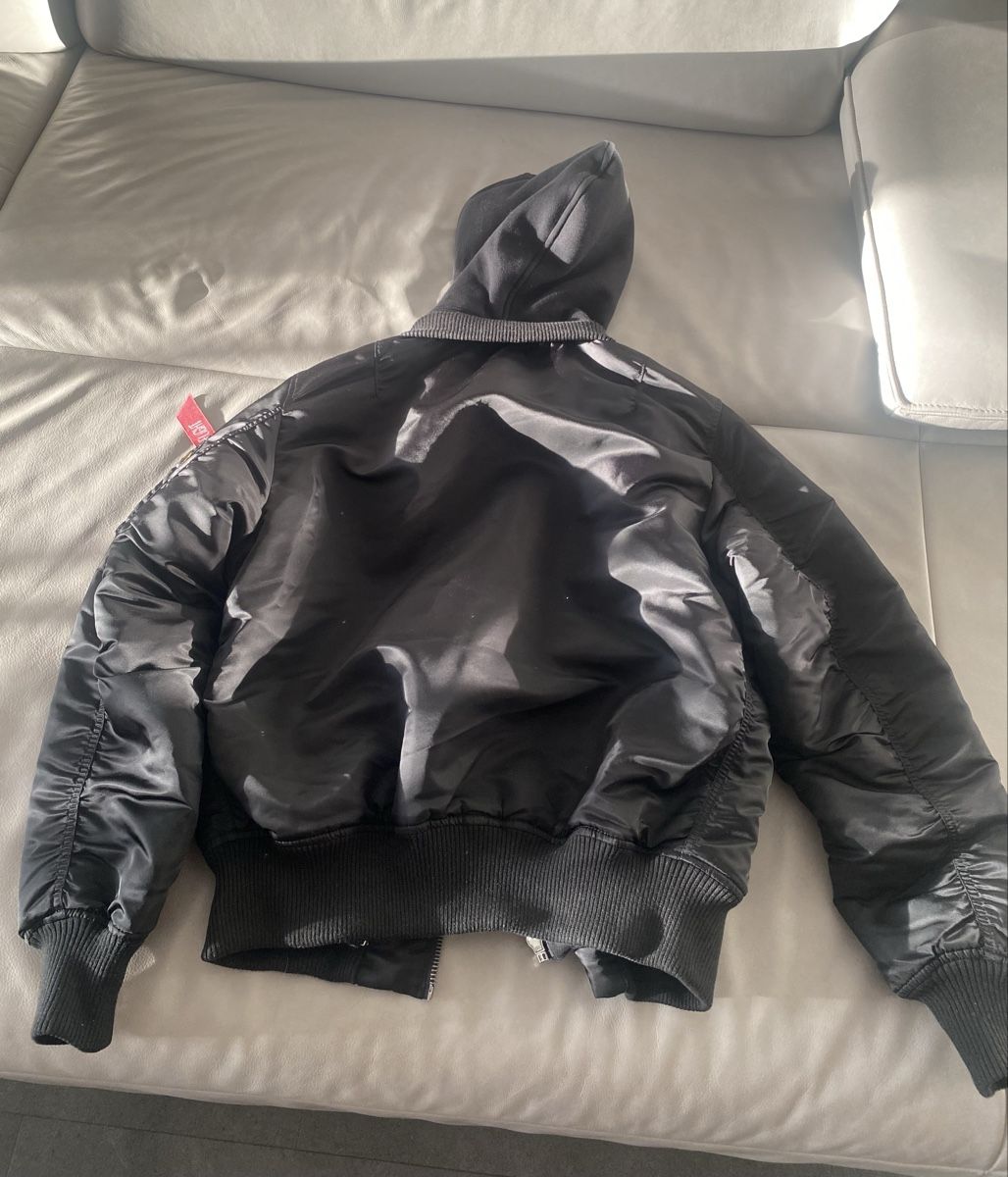 Alpha Industries Giacche: Alpha Industries Jacke in Schwarz, – Usato da Bern venduto da PSM.Mini 2