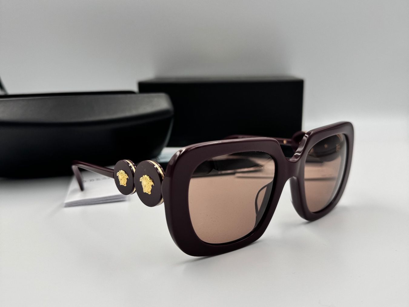Versace Occhiali & Lenti: Versace Sonnenbrille Medusa Logo – Nuovo e nell'imballaggio originale da Wiedlisbach venduto da Sistershop 1