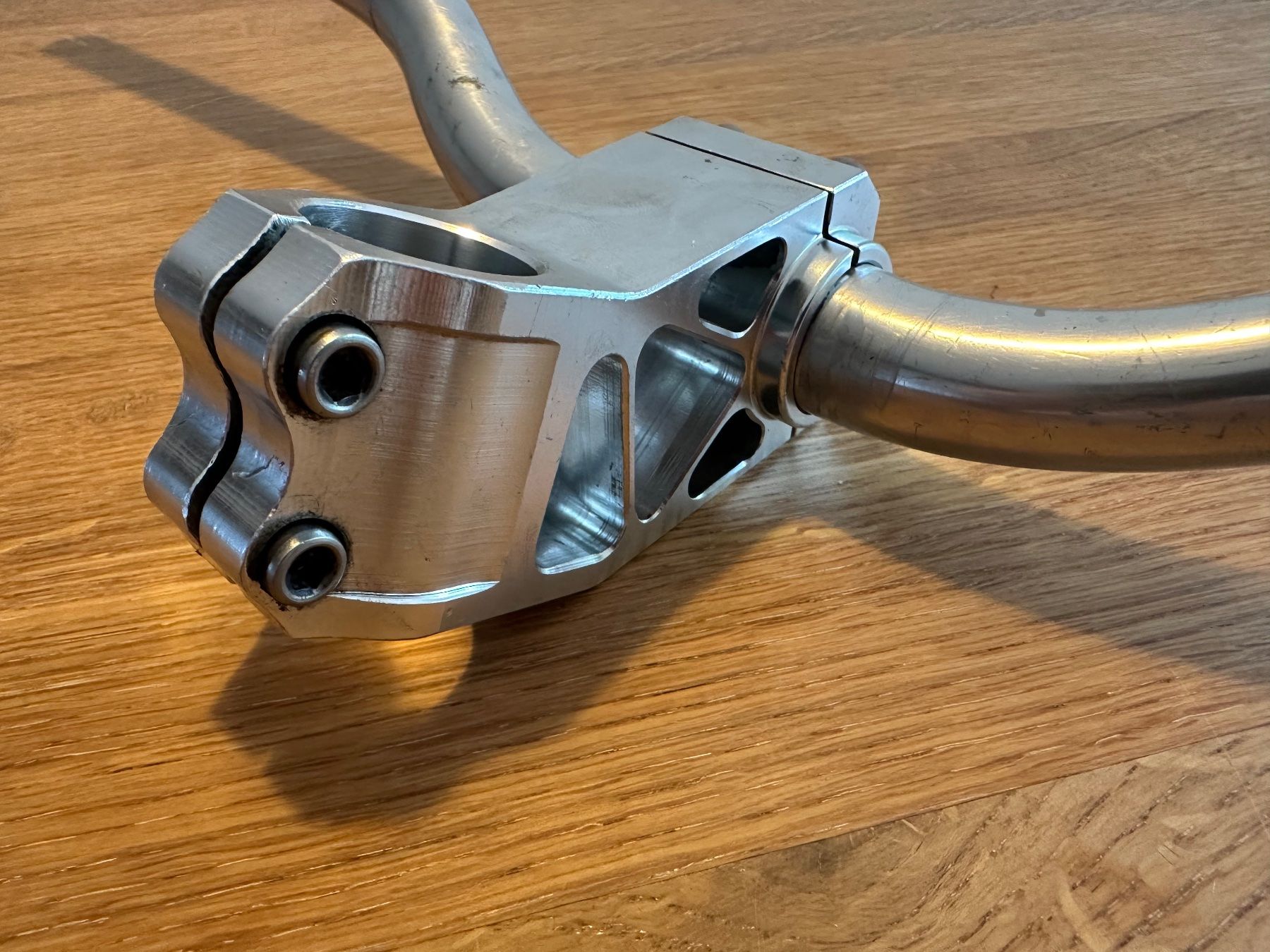 Pezzi di ricambio: Fahrradlenker Qranc mit Vorbau – Usato da Kriens venduto da draussen-zu-hause 2