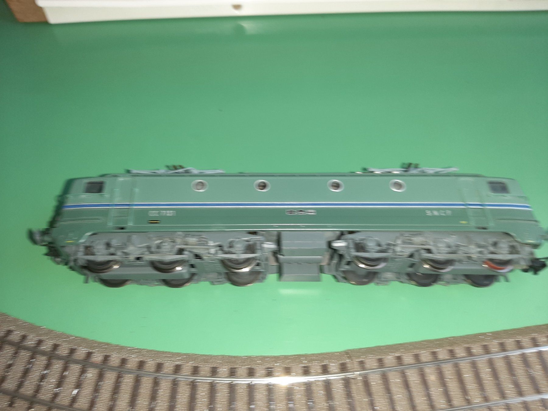Rivarossi Modellini di ferrovie: RIVAROSSI CC 7131 – Usato da Avully venduto da RIVALIS