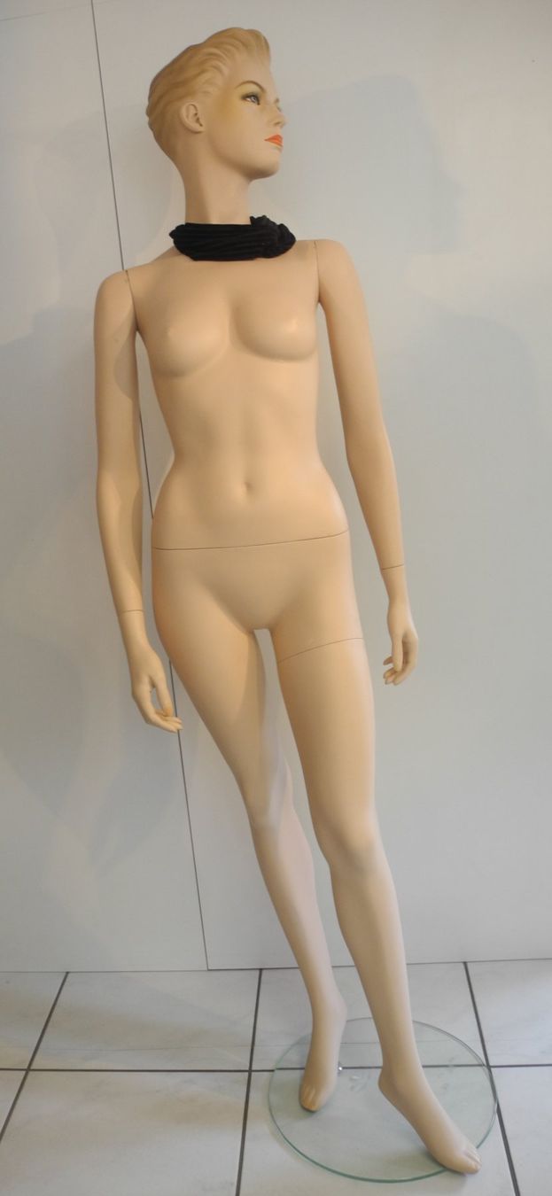Altro in Decorazioni & Accessori: Schaufensterpuppe / Mannequin antik "Nora" – Usato da Kottwil venduto da Crazyrolf 1