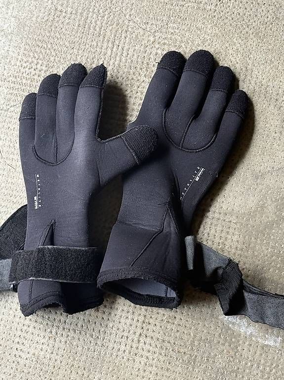 Guanti & manicotti: Gants bare  – Usato da Renens VD venduto da Ypc0 1