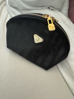 MCM Necessaire Tasche Schwarz Gold Prägung