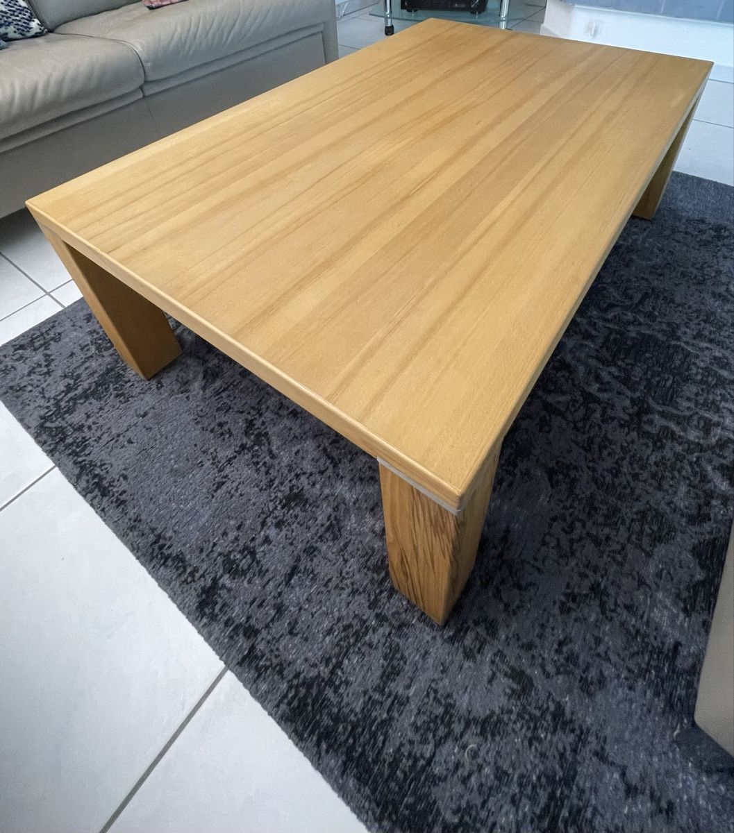 Pfister Tische: Couchtisch Buche  – Gebraucht aus Suhr von leu_5ynl